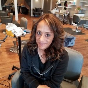 Meet your Posher, Debbie